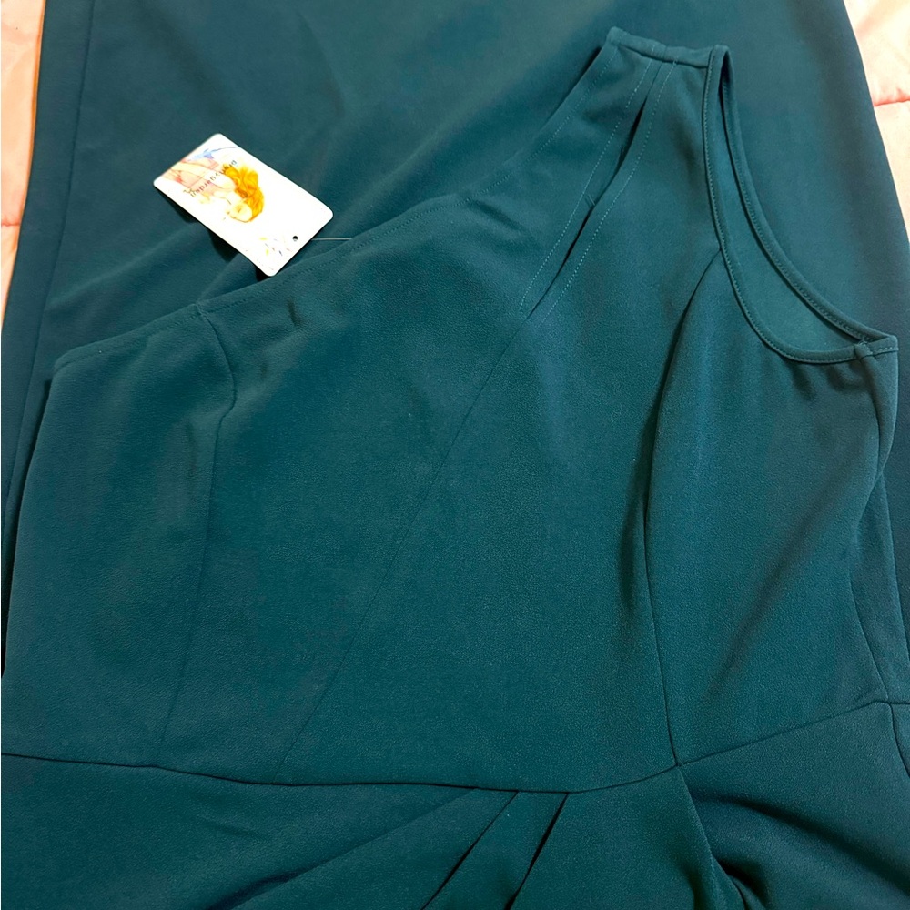 One shoulder ruched body on dress